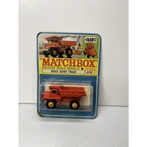Matchbox No. 28 Mack Dump Truck On Original blister pack Diecast Lesney England